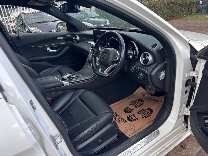 
								Mercedes Benz C200 full									