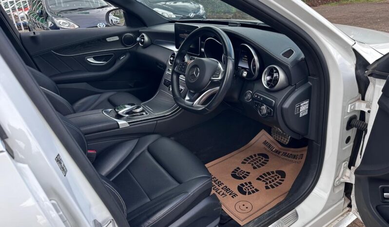 
								Mercedes Benz C200 full									