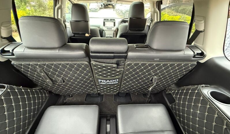 
								Toyota Land Cruiser Prado TX-L full									