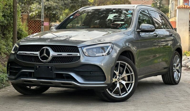
								Mercedes Benz GLC 300 full									