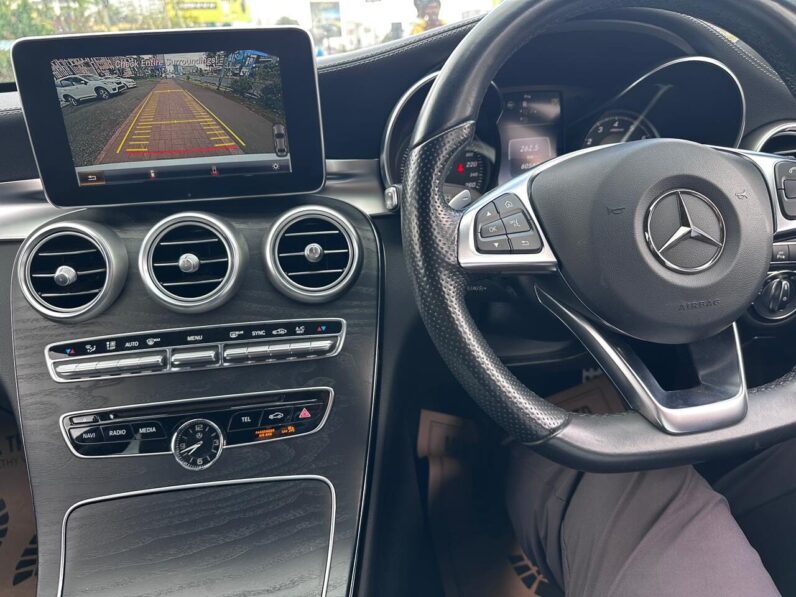 
								Mercedes Benz C200 full									