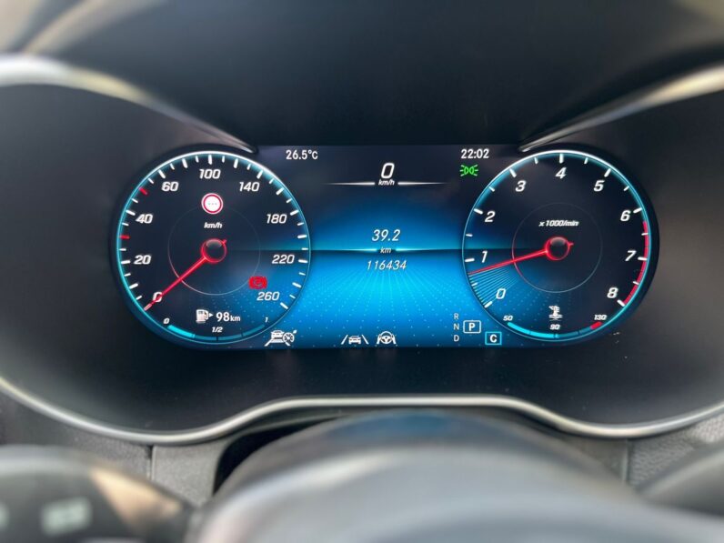 
								Mercedes Benz GLC 300 full									