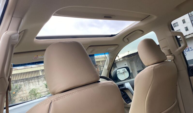 
								Toyota Land Cruiser Prado TX full									