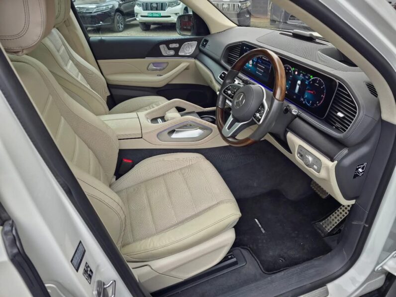 
								Mercedes GLS 400d full									