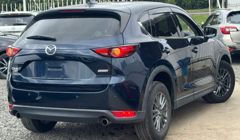 
								Mazda CX-5 full									