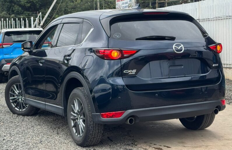 
								Mazda CX-5 full									