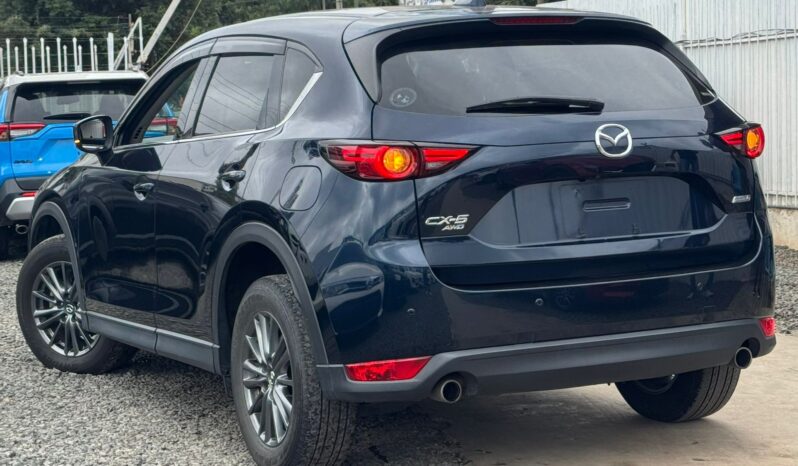 
								Mazda CX-5 full									