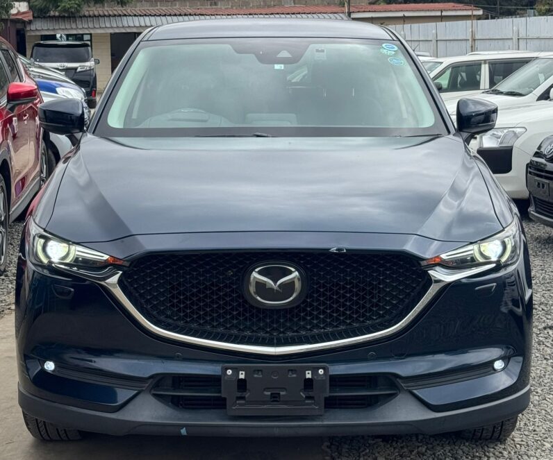 
								Mazda CX-5 full									