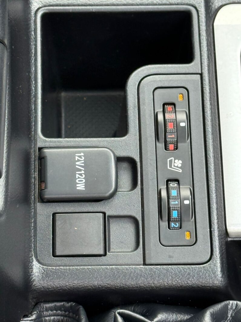 
								Toyota Prado TX full									