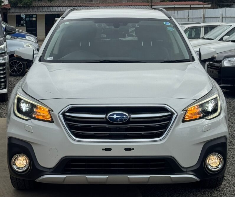 
								Subaru Outback full									