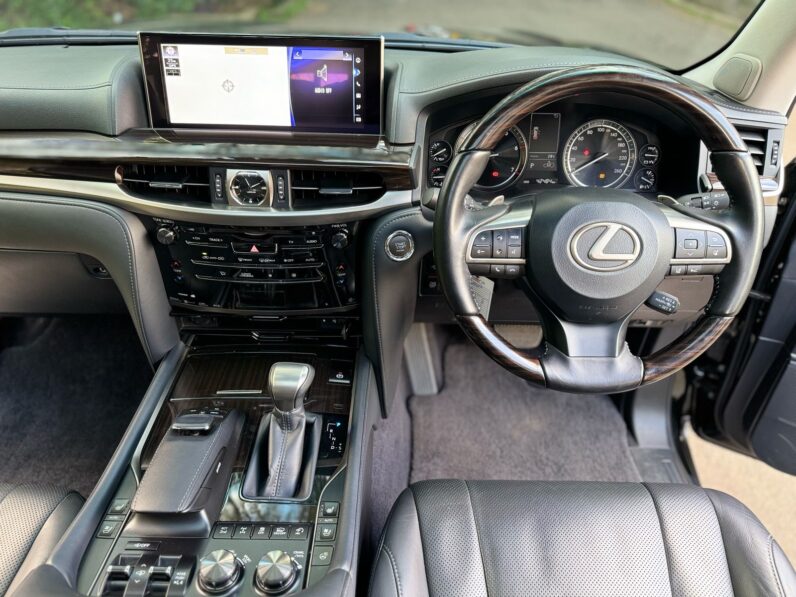 
								Lexus Lx570 full									