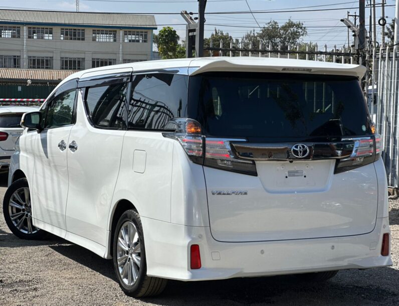 
								Toyota Vellfire full									