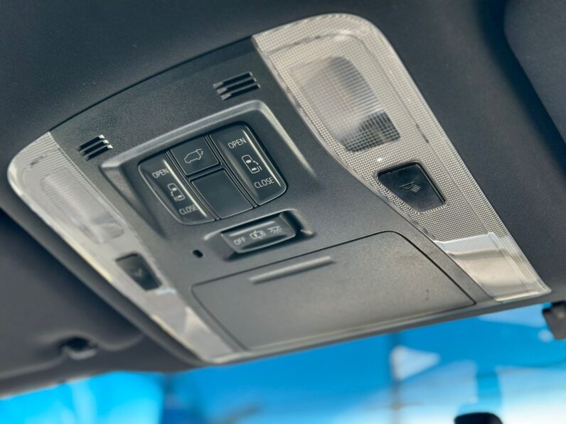 
								Toyota Vellfire full									