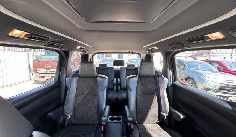 
								Toyota Vellfire full									