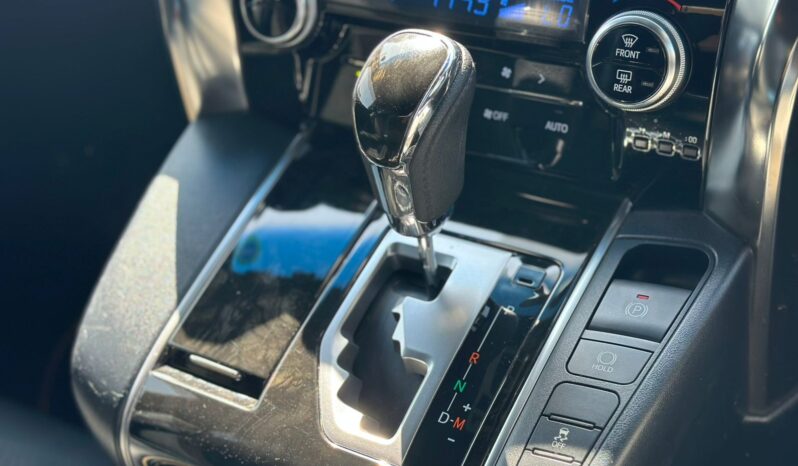 
								Toyota Vellfire full									