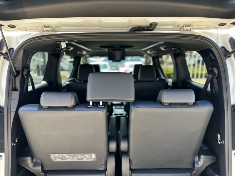 
								Toyota Vellfire full									