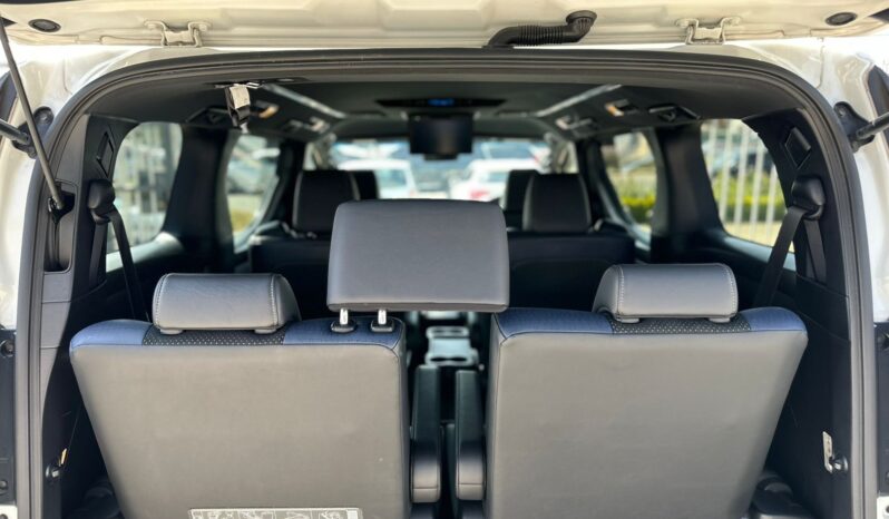 
								Toyota Vellfire full									