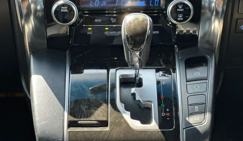 
								Toyota Vellfire full									