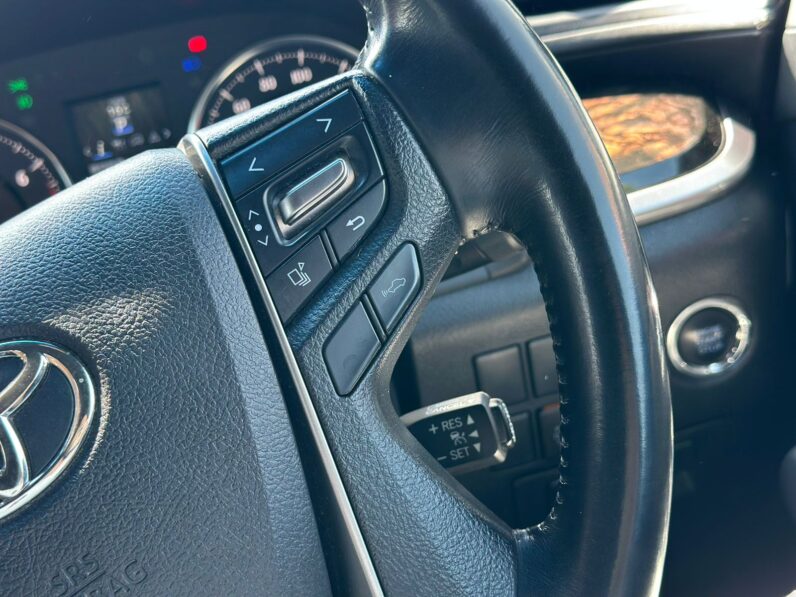 
								Toyota Vellfire full									