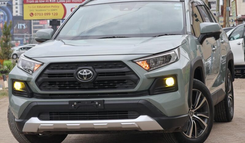 
								Toyota Rav4 adventure full									