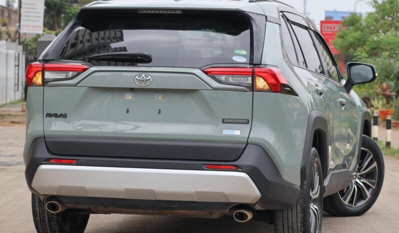 
								Toyota Rav4 adventure full									