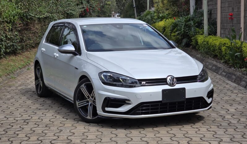 
								Voxwagen Golf R full									