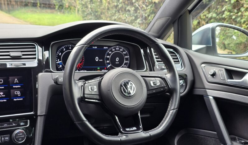 
								Voxwagen Golf R full									