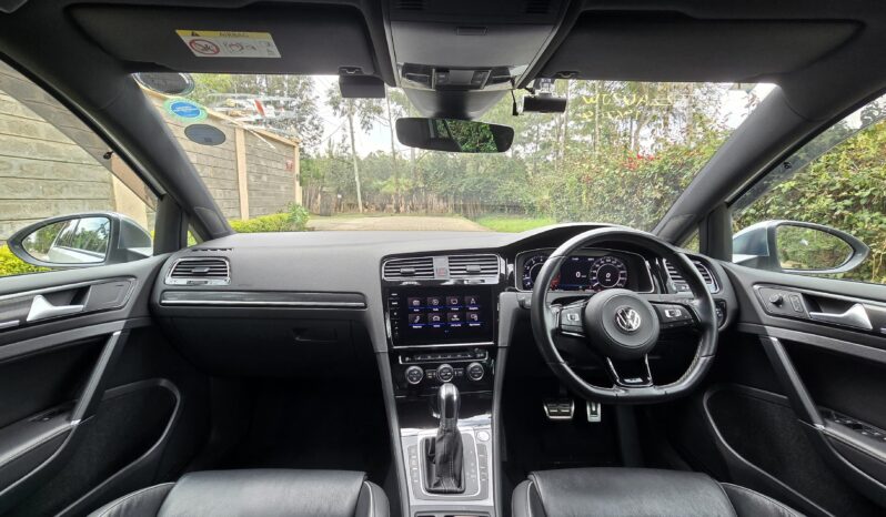 
								Voxwagen Golf R full									