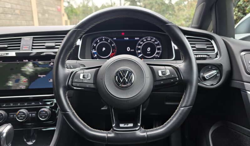 
								Voxwagen Golf R full									