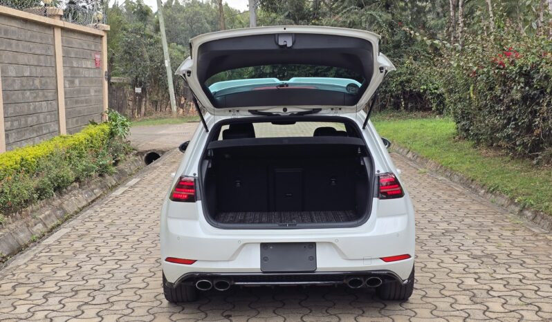 
								Voxwagen Golf R full									