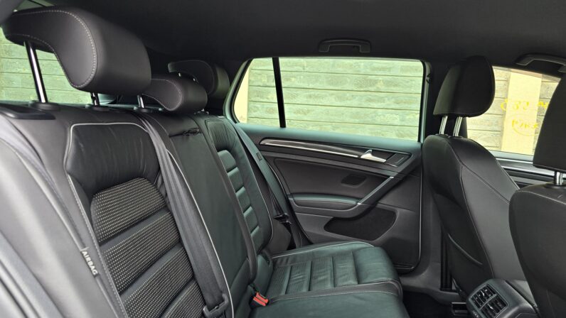 
								Voxwagen Golf R full									