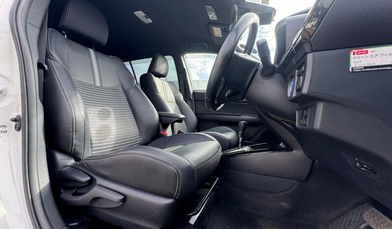 
								Toyota Fielder WxB full									