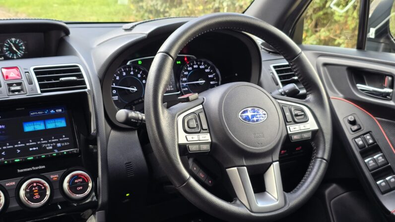 
								Subaru Forester XT full									