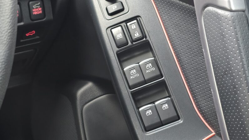 
								Subaru Forester XT full									