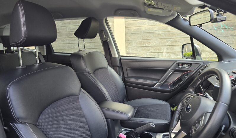 
								Subaru Forester XT full									