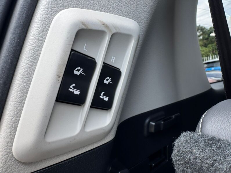 
								Toyota Prado TXL full									