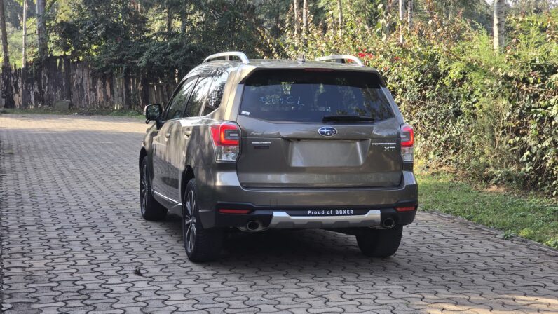 
								Subaru Forester XT full									