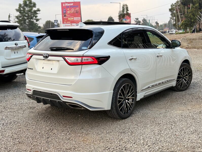 
								Toyota Harrier full									