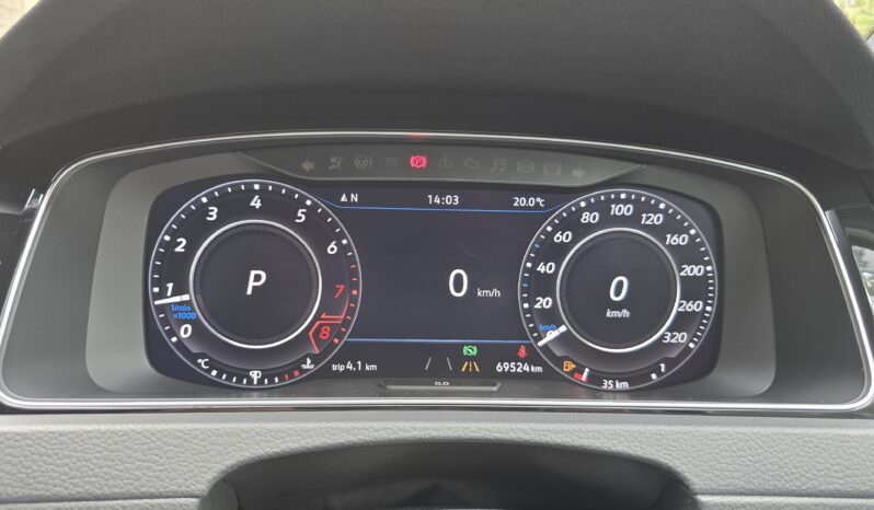 
								Voxwagen Golf R full									