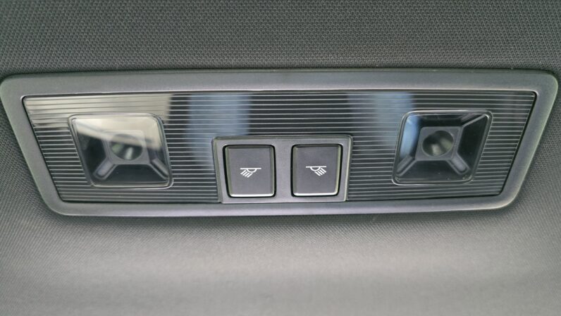 
								Voxwagen Golf R full									