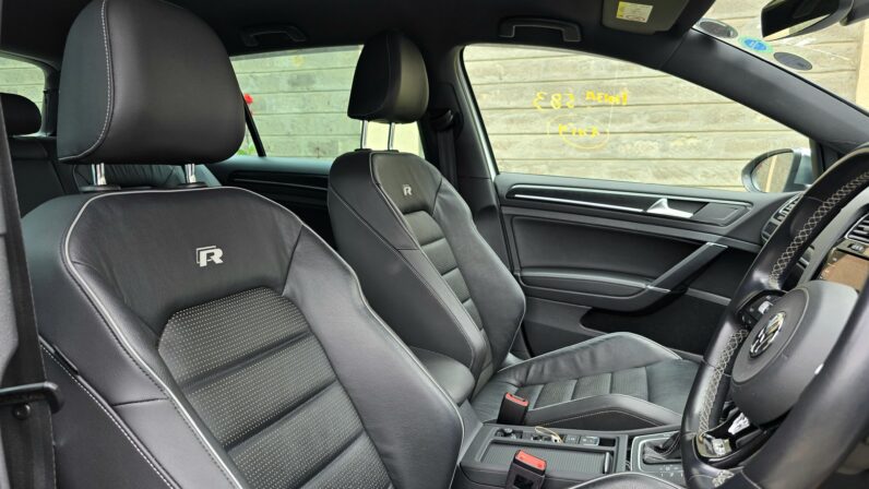 
								Voxwagen Golf R full									