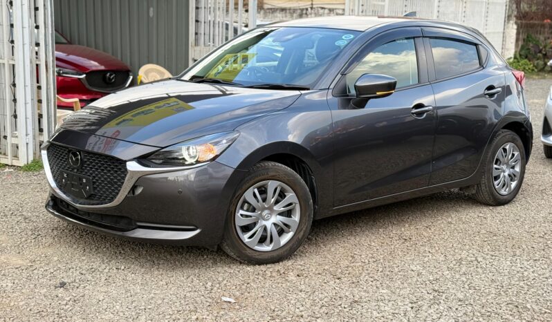 
								Mazda 2 full									