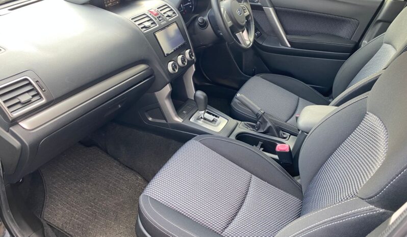 
								Subaru Forester full									