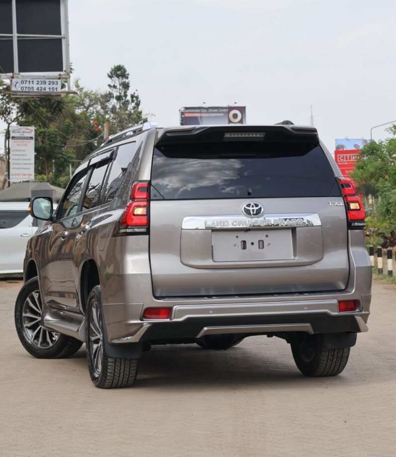 
								Land Cruiser Prado full									