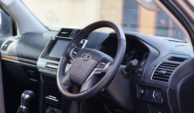 
								Land Cruiser Prado full									