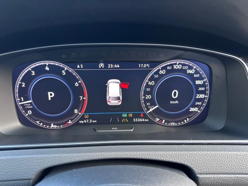 
								Volkswagen Golf Variant TSI full									