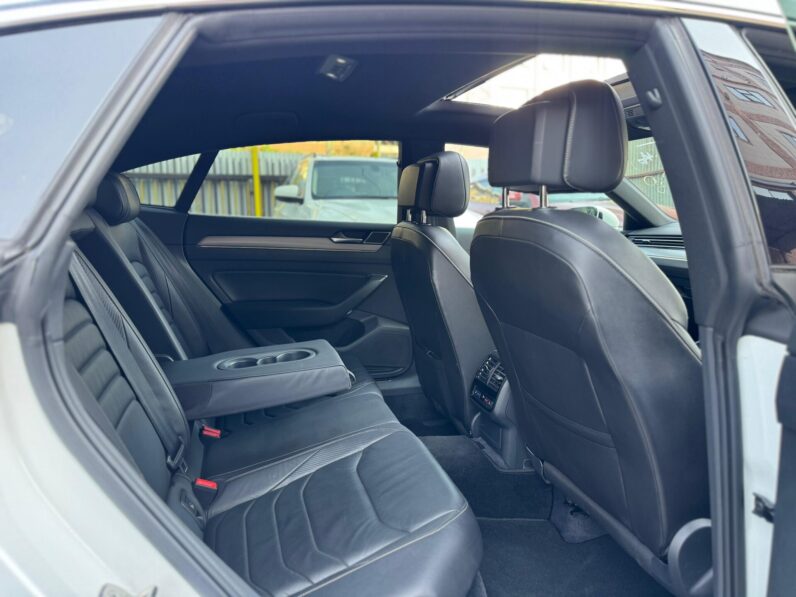 
								Voxwagen Arteon full									