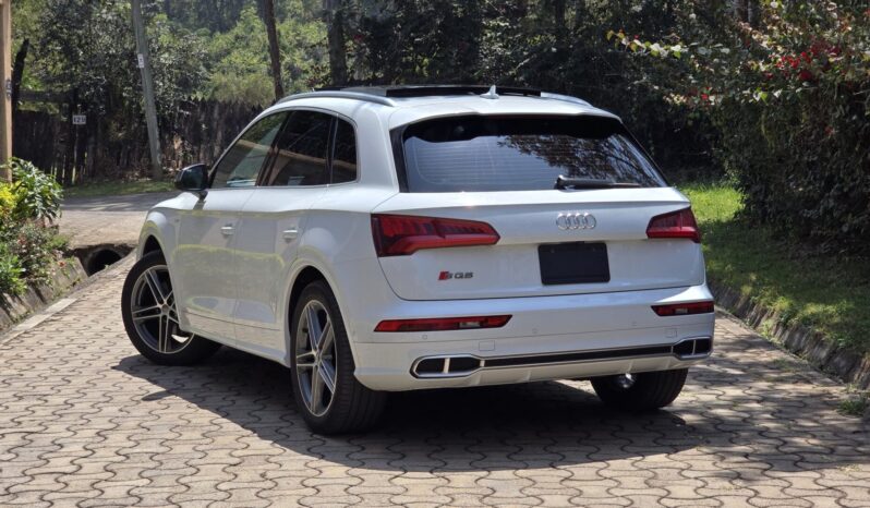 
								Audi SQ5 full									