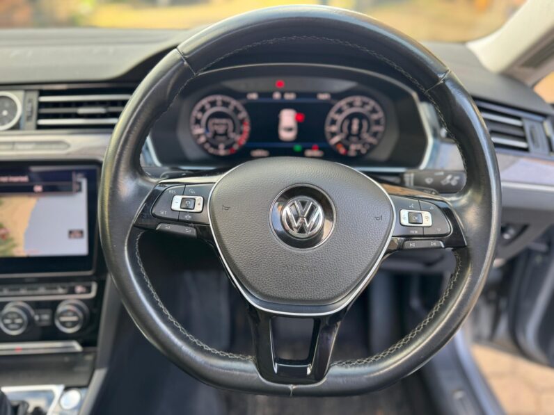 
								Voxwagen Arteon full									