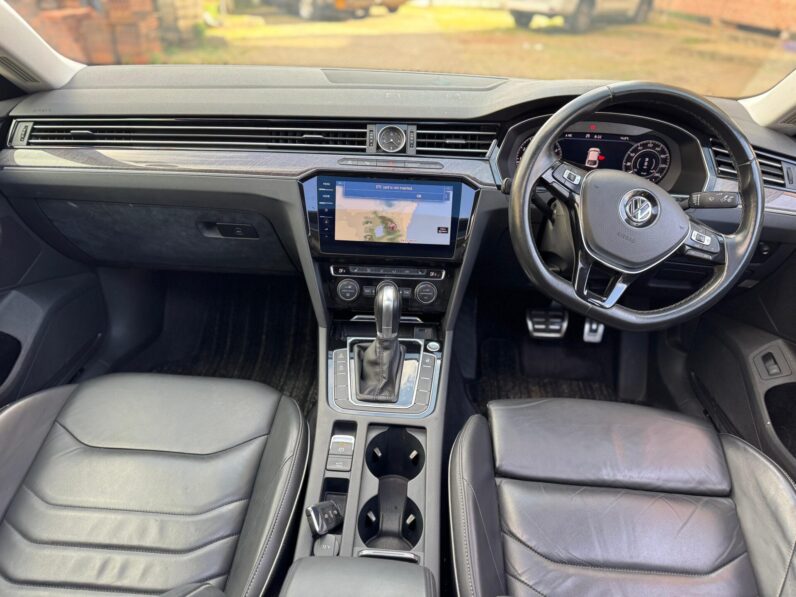 
								Voxwagen Arteon full									